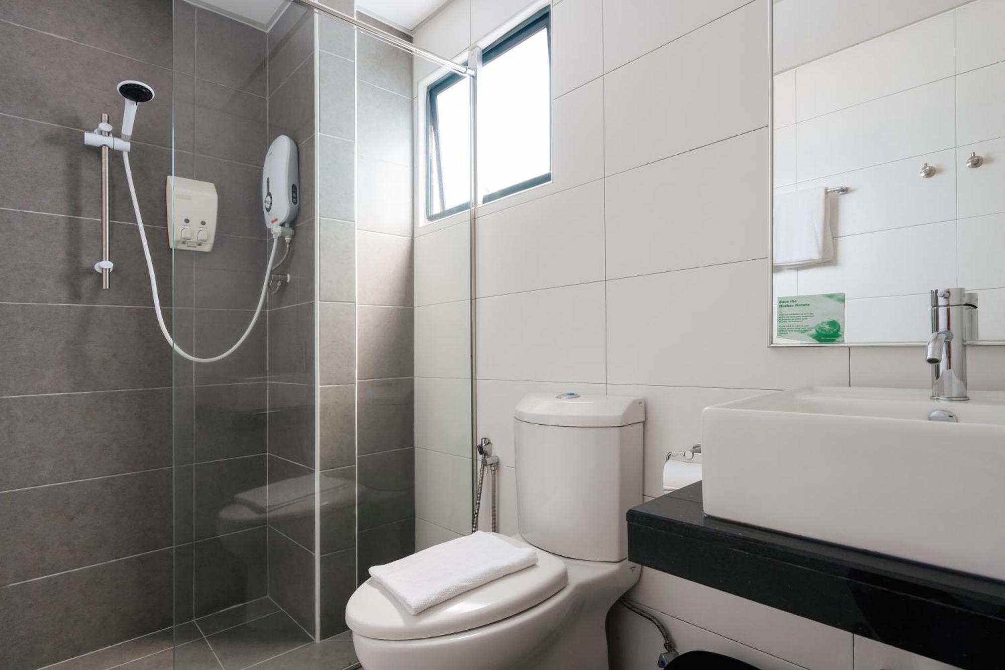 Golden View Serviced Apartments Tanjung Tokong Exteriér fotografie